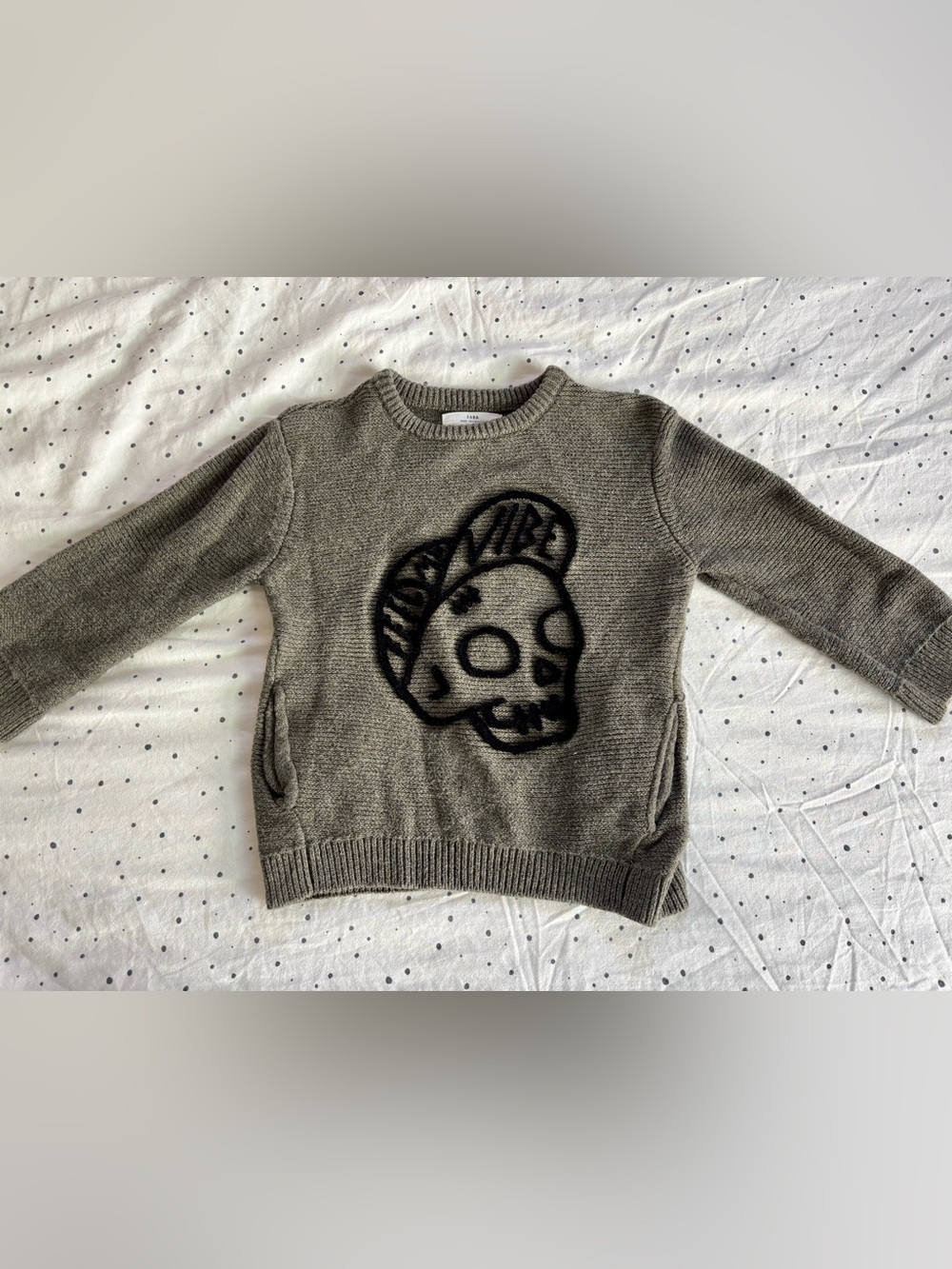 Zara knit sweater with black embroidered skull